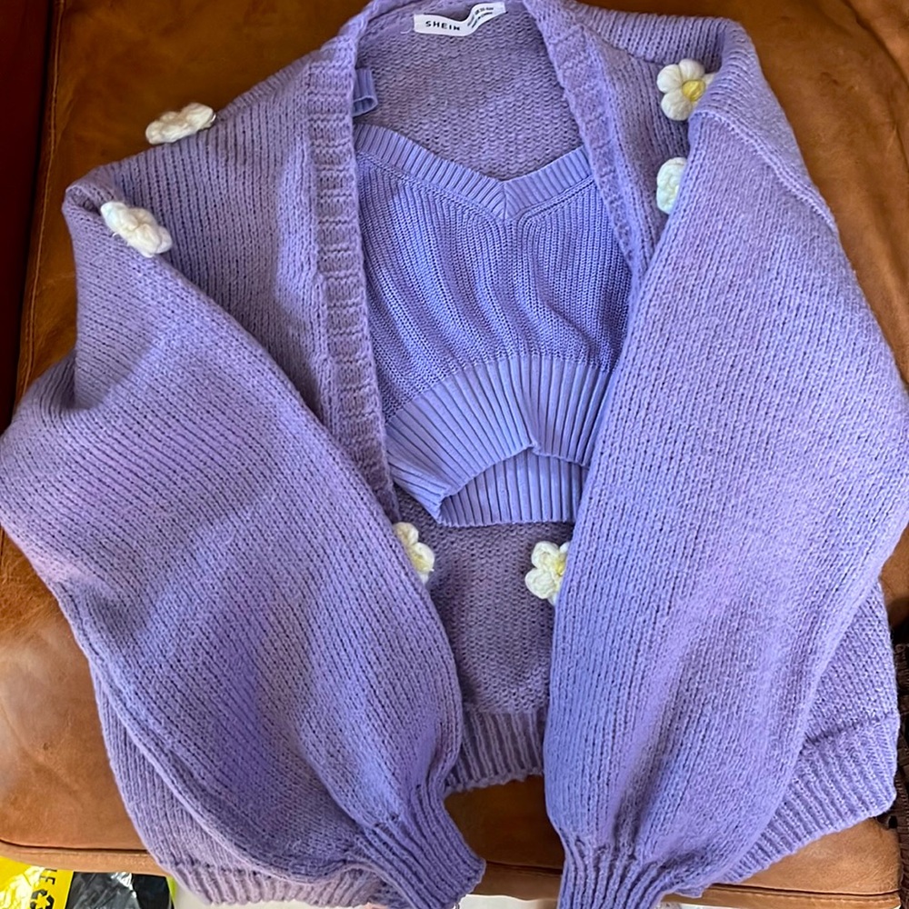Crop top and sweater combo two piece flowers